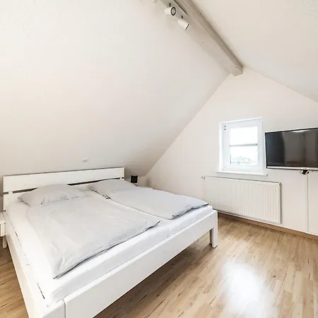 Διαμέρισμα Mit Sauna Und Balkon Zentral In