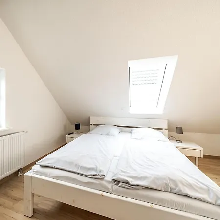 Διαμέρισμα Mit Sauna Und Balkon Zentral In