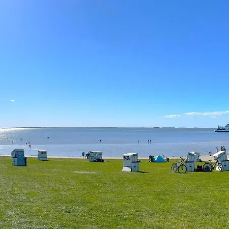 Διαμέρισμα Mit Sauna Und Balkon Zentral In *